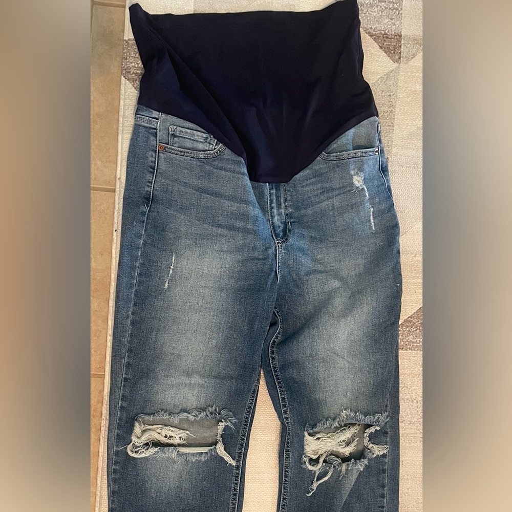Pink Blush- Blue Frayed Wide leg Cropped Maternity Jeans
